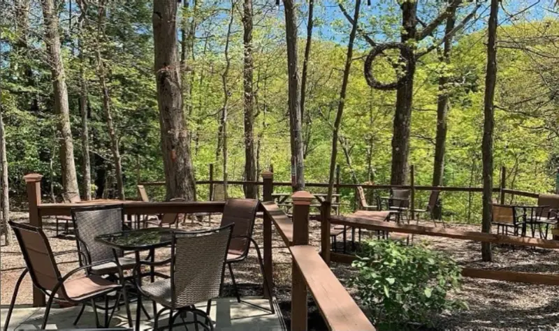 Benny Vino Urban Winery Geneva Ohio