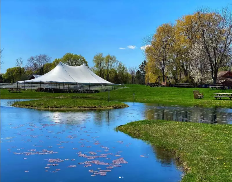 Hazlitt 1852 Vineyards 2